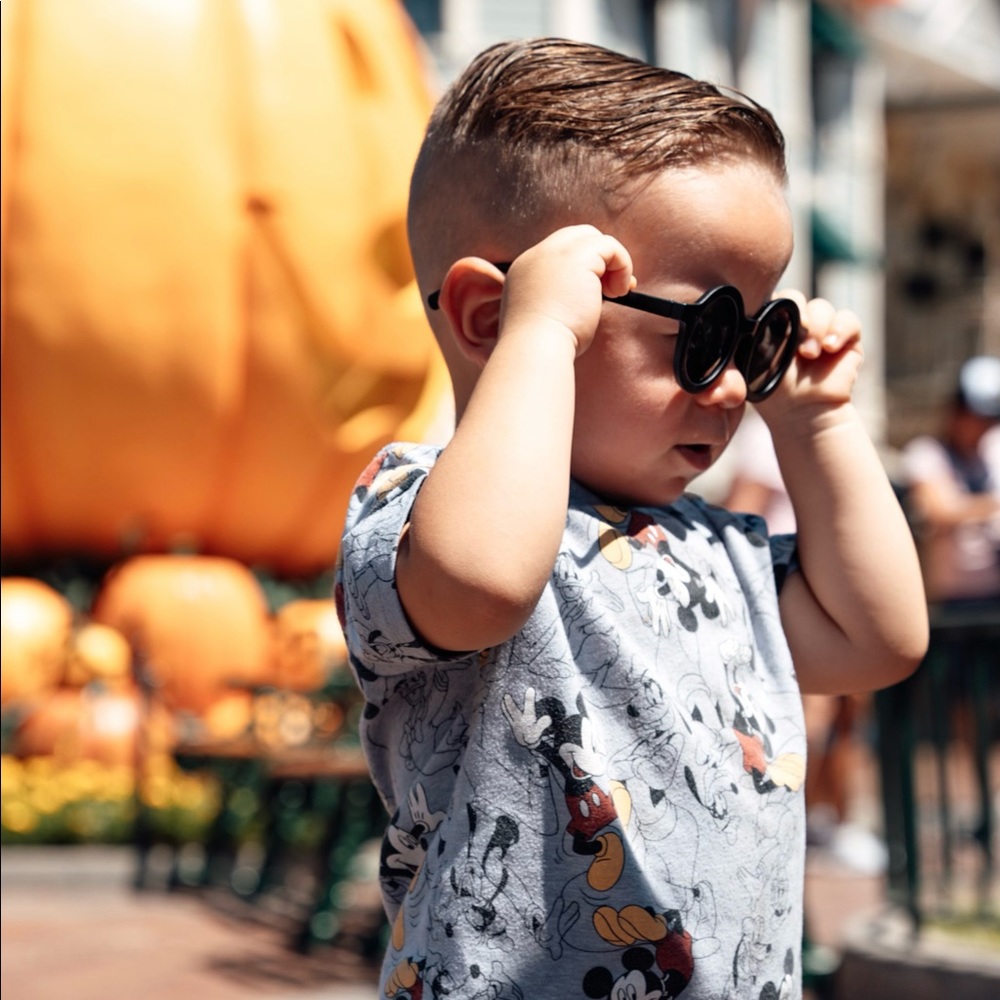 Round eye black sunglasses for kids